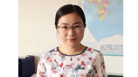 于艳--东北农业大学  硕士
现任：动保技术部研发员，从不浪费功夫和身边的资源，虚心向各位教员叨教知识，在企业高新认定、GMP验收工作中做出了沉大的贡献。